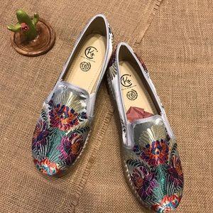 Alpargatas ~ HANDMADE ARTESANAL WEAR